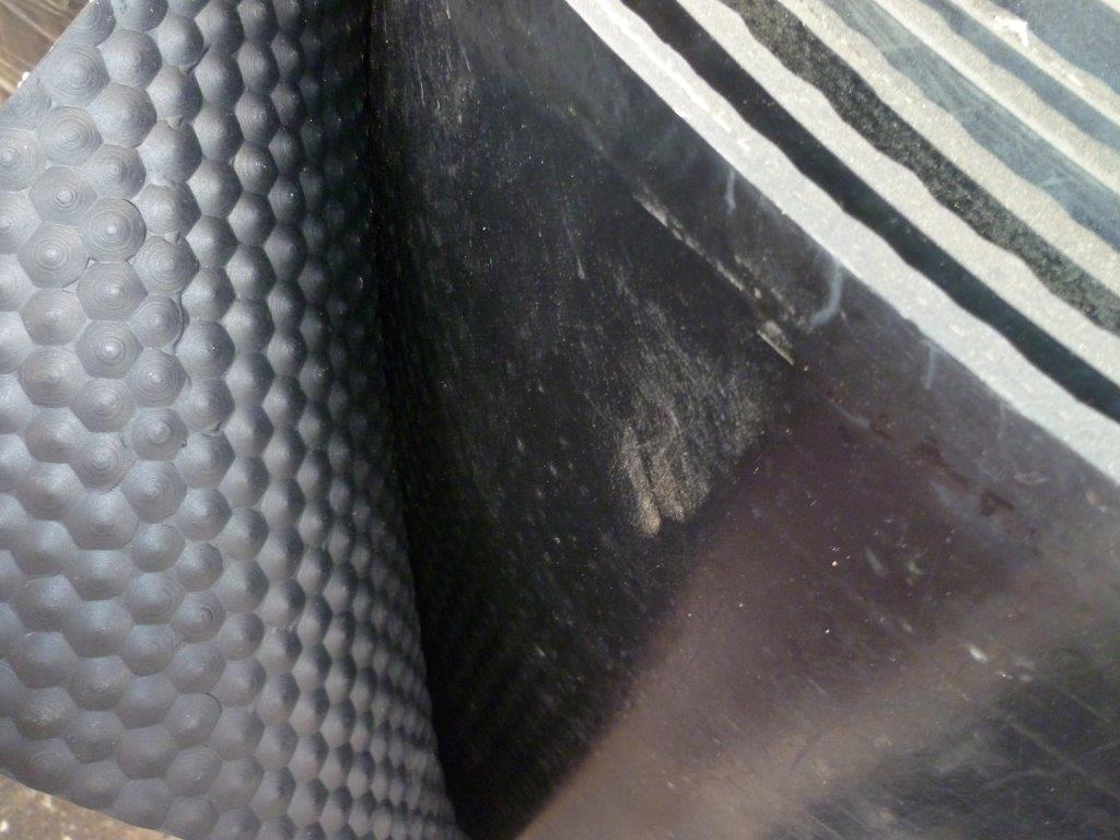 speelplaats Reusachtig Slip schoenen Rubber op rol, 10 mm dik bovenzijde hamerslag, onderzijde glad